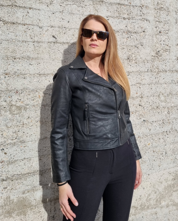 MEDEA VINTAGE SHEEP BLACK - AUTHENTIC WOMENS BLACK LEATHER JACKET